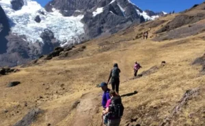 Lares Valley trek Peru traditional villages llamas alpacas Andes