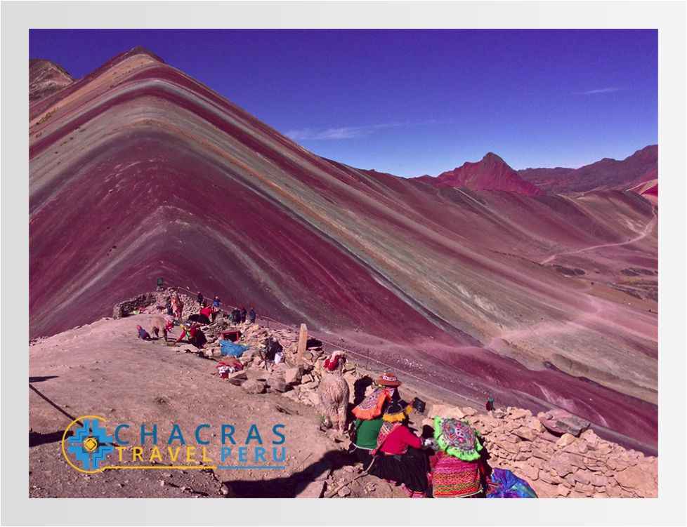 Rainbow Mountain hike difficulty in Peru showing high-altitude trail to Vinicunca in the Andes near Cusco