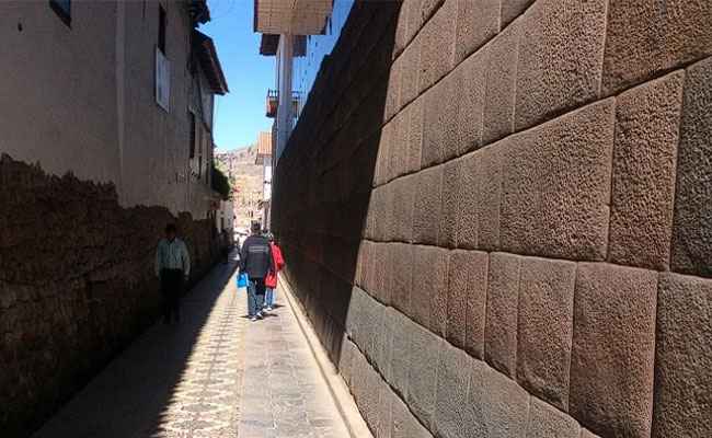 Cusco City Tour visiting Plaza de Armas and Cathedral Peru